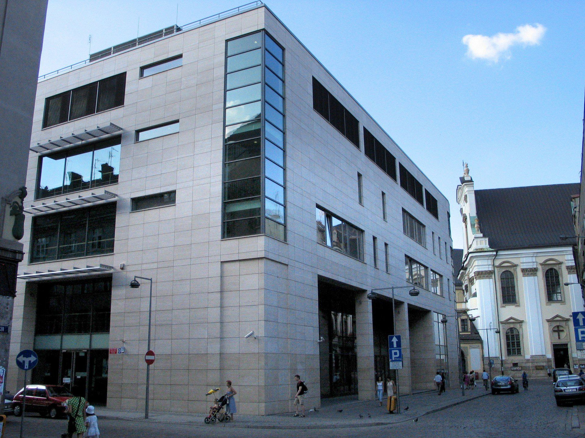 Nowy Budynek w centrum