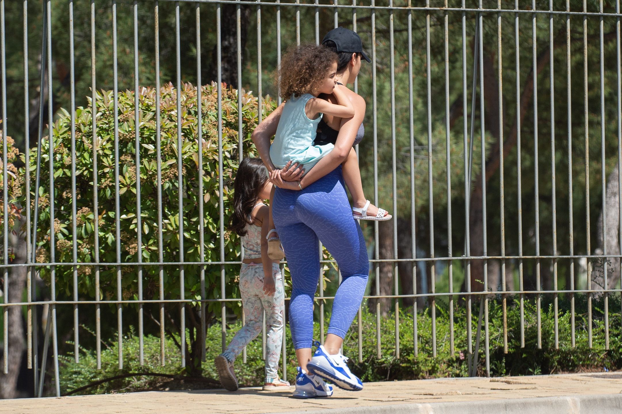 Georgina Rodriguez z dziećmi w Madrycie 