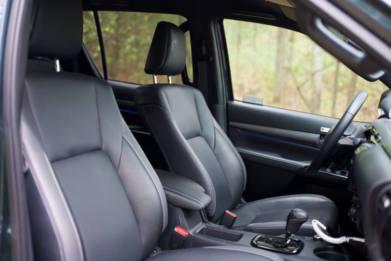 Toyota Hilux Invincible