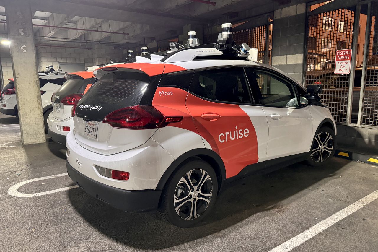 Cruise autonomous taxis