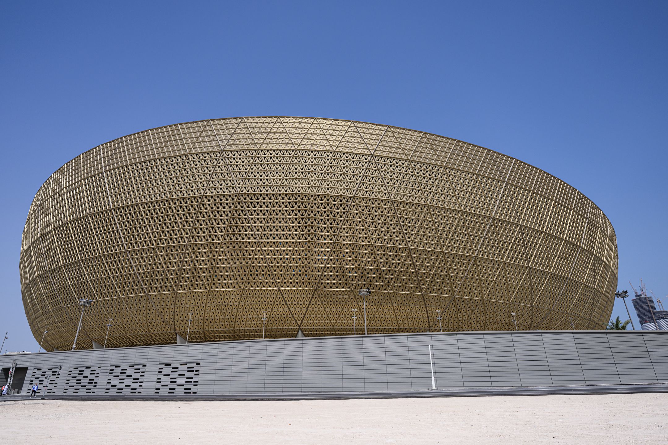 Na zdjęciu Lusail Stadium od zewnątrz