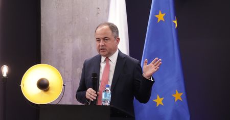 Konrad Szymański odchodzi z rządu. Był ministrem do spraw Unii Europejskiej