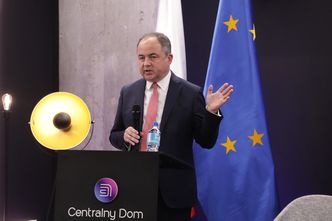 Konrad Szymański odchodzi z rządu. Był ministrem do spraw Unii Europejskiej