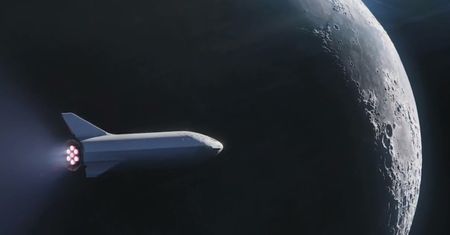 SpaceX planuje pierwszy komercyjny lot dookoła Księżyca - wiemy, kto poleci