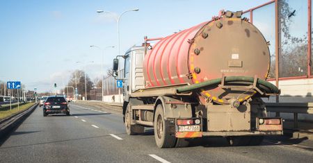 We Wrocławiu rosną opłaty za opróżnianie szamb
