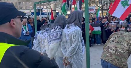 Szokujące sceny w Berlinie. Ludzie stali i nagrywali