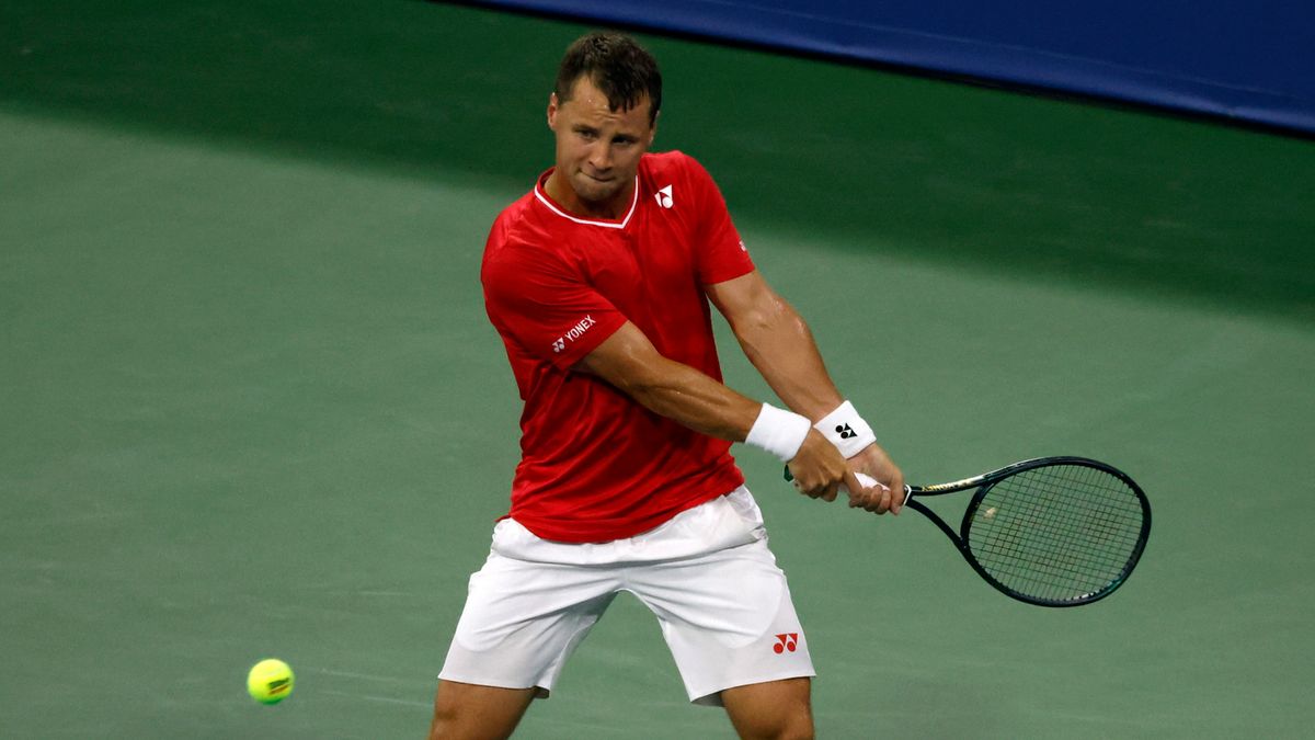 PAP/EPA / JASON SZENES / Na zdjęciu: Ricardas Berankis
