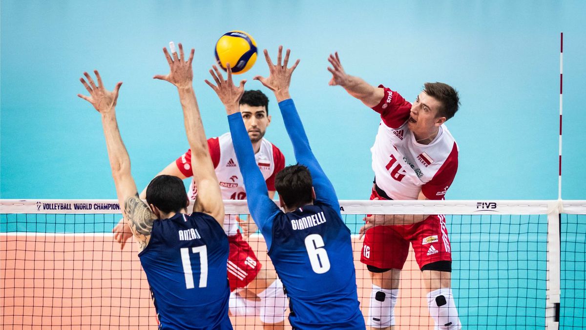 Zdjęcie okładkowe artykułu: Materiały prasowe / FIVB / Kamil Semeniuk w akcji podczas finału MŚ 2022