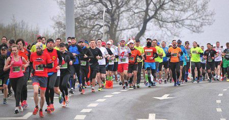 Pierwsza Dycha do Maratonu. Biegacze w niedzielę opanują okolice zalewu [TRASA]