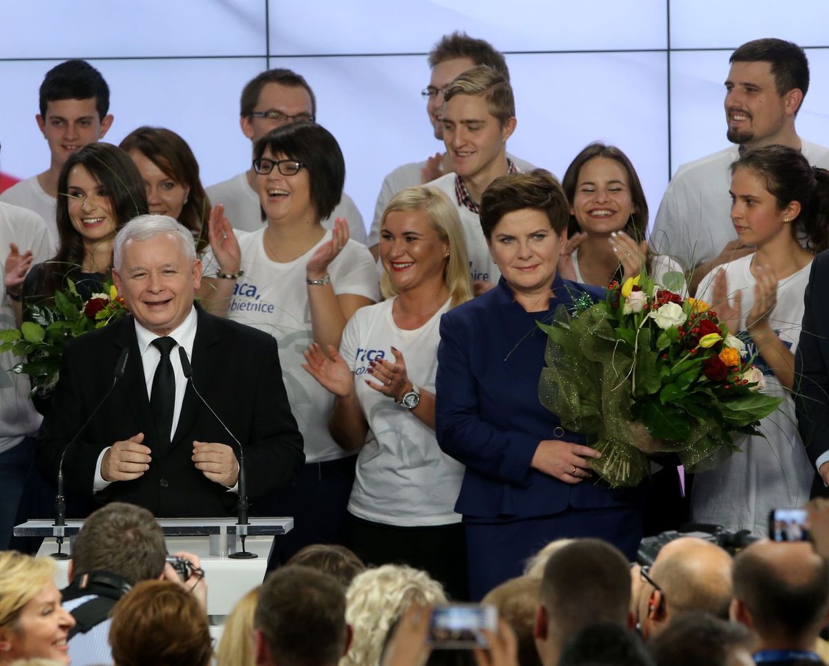 PiS: 37,7 proc. głosów. 232 mandaty w Sejmie. Frekwencja na Mazowszu: 58,3 proc.