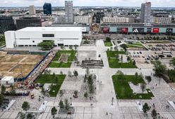 Plac Centralny gotowy, lecz sąsiedztwo dalej w stanie zawieszenia. Co poszło nie tak?