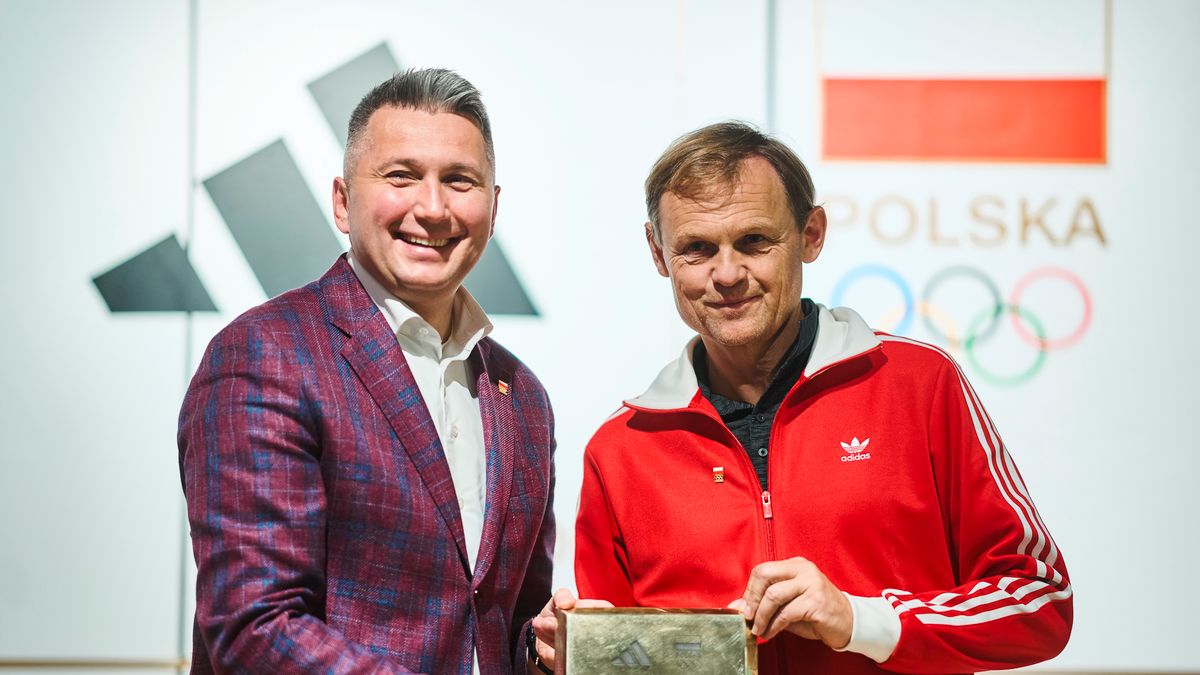 Bjørn Gulden, CEO adidas (z prawej) oraz prezes Polskiego Komitetu Olimpijskiego Radosław Piesiewicz w czasie wydarzenia, na którym ogłoszono, że adidas będzie ubierał polskich olimpijczyków przez nas