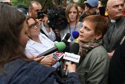 Posłowie PO pomagają Ochojskiej zdobyć przepustkę do Sejmu. "Nie ustępuję"