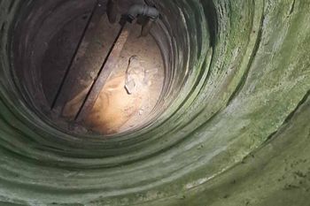 Taki widok w studni. Natychmiast wezwano służby