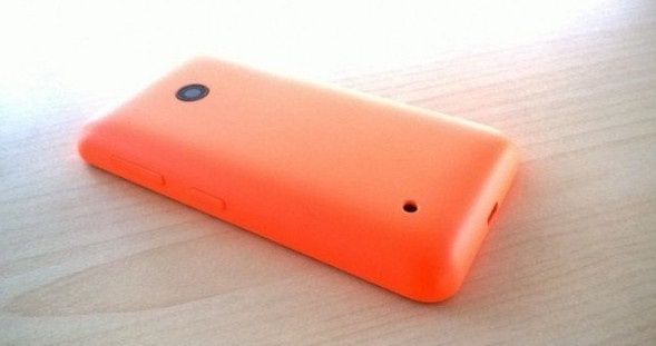 Nokia Lumia 530 smartfon tył