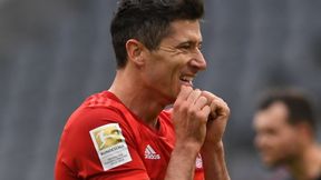 Bundesliga. Bayern Monachium wygrywa, Robert Lewandowski gratuluje