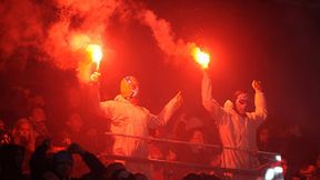 Ostrzał racami na stadionie! Zdjęcia z derbów Krakowa (galeria)