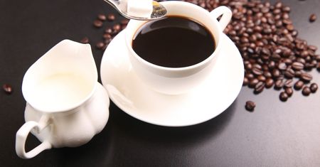 Odstaw kawę 5 dni przed miesiączką. Efekt może zaskoczyć