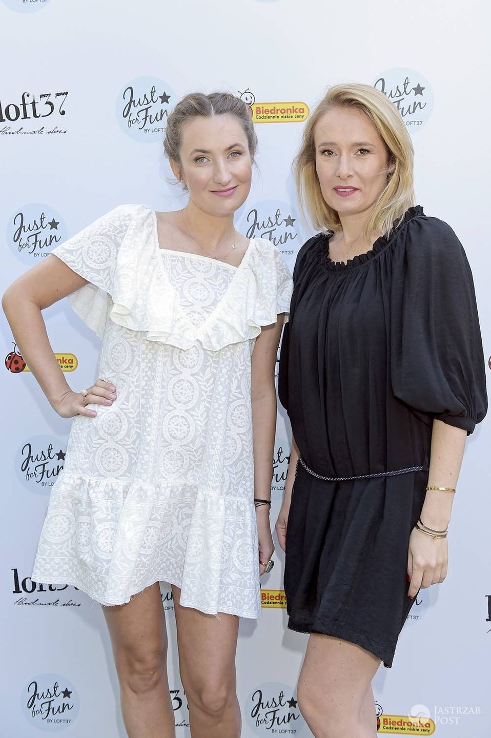 Projektantki LOFT37 Joanna Trepka i Paulina Ada Kalińska, prezentacja kolekcji butów i akcesoriów "Just For Fun" marki LOFT37 i sieci Biedronka (fot. AKPA)
