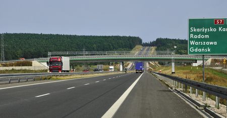 Budowa dróg w Polsce. Rząd chwali się miliardowymi inwestycjami