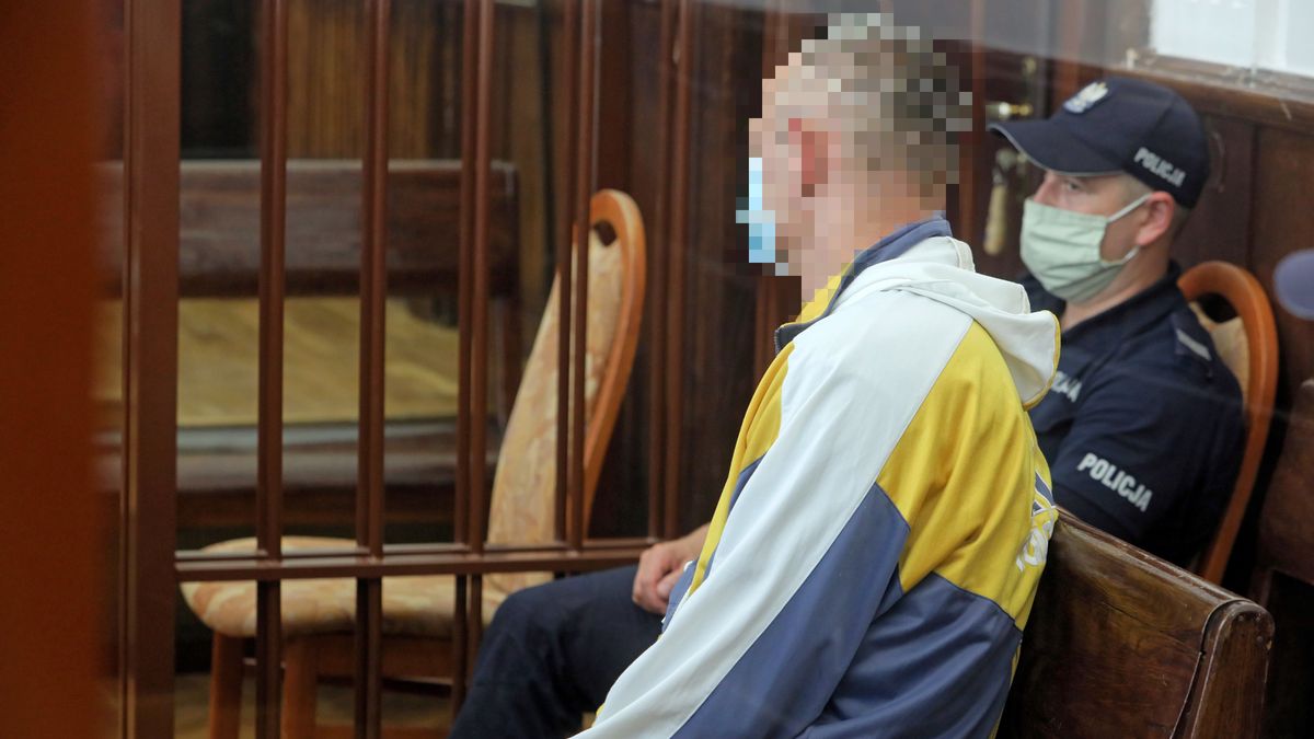 Skazano go na dożywocie.