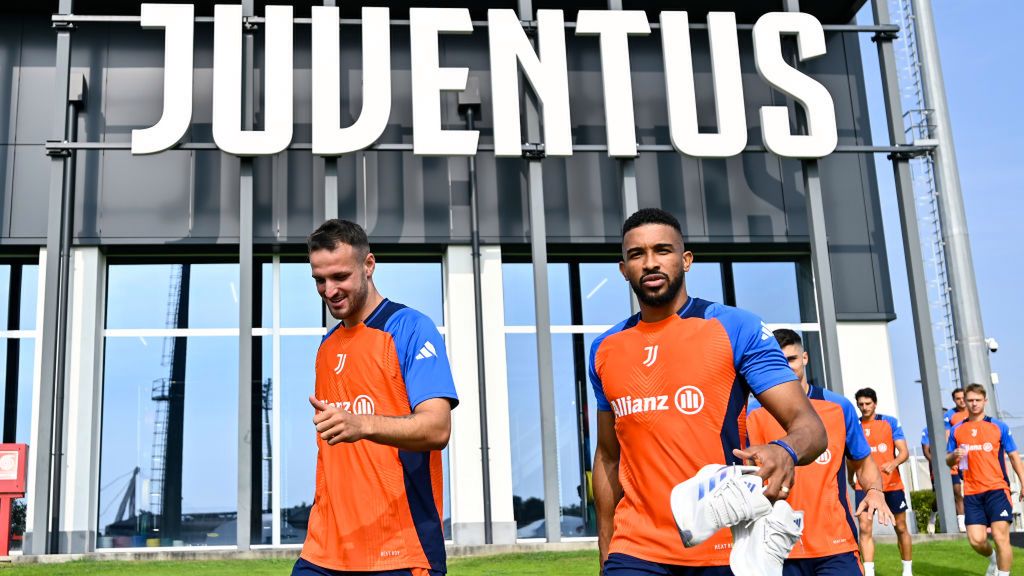 Getty Images / Diego Puletto/Juventus / Na zdjęciu: Gleison Bremer (po prawej)