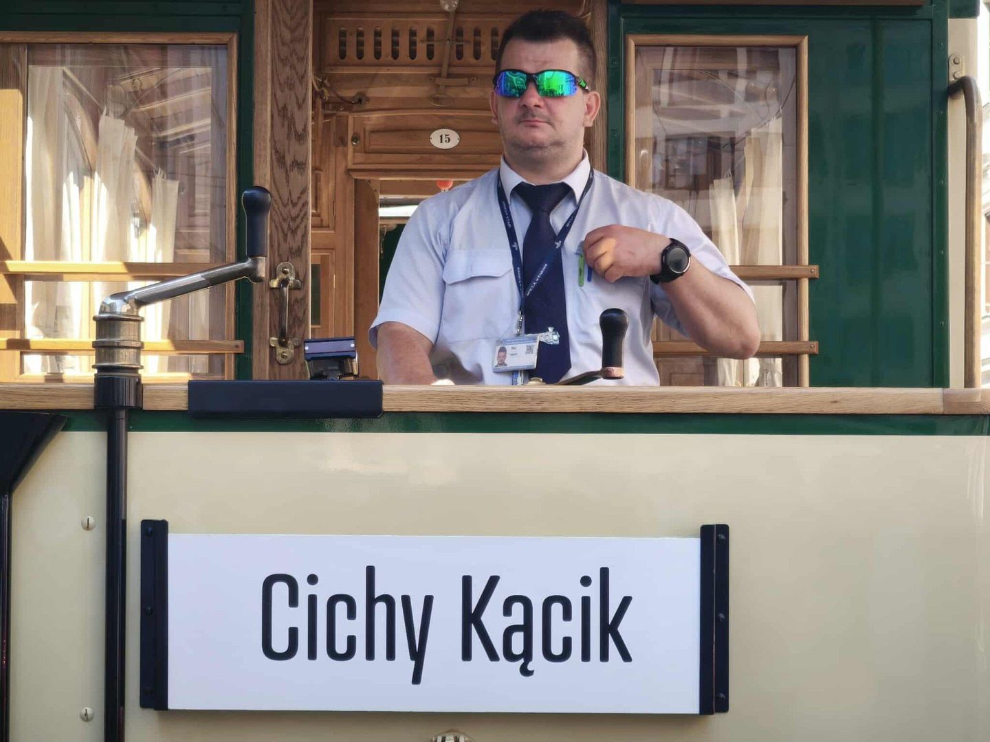 Poznański zabytkowy tramwaj na krakowskim Kazimierzu