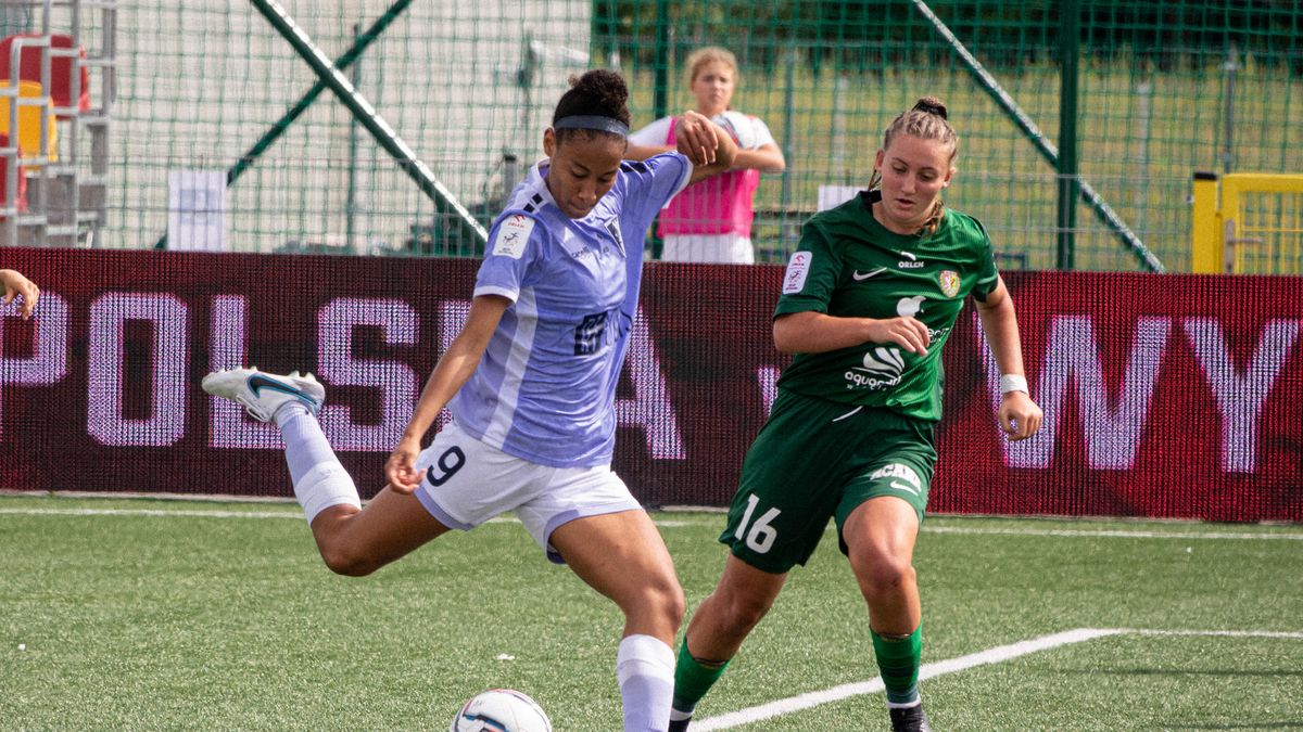 Materiały prasowe / pogonszczecin.pl / Na zdjęciu: Jaylen Crim (przy piłce)