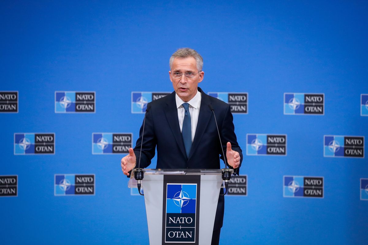 NATO chce dialogu z Rosją ws. Ukrainy. "Agresja poważnym błędem"