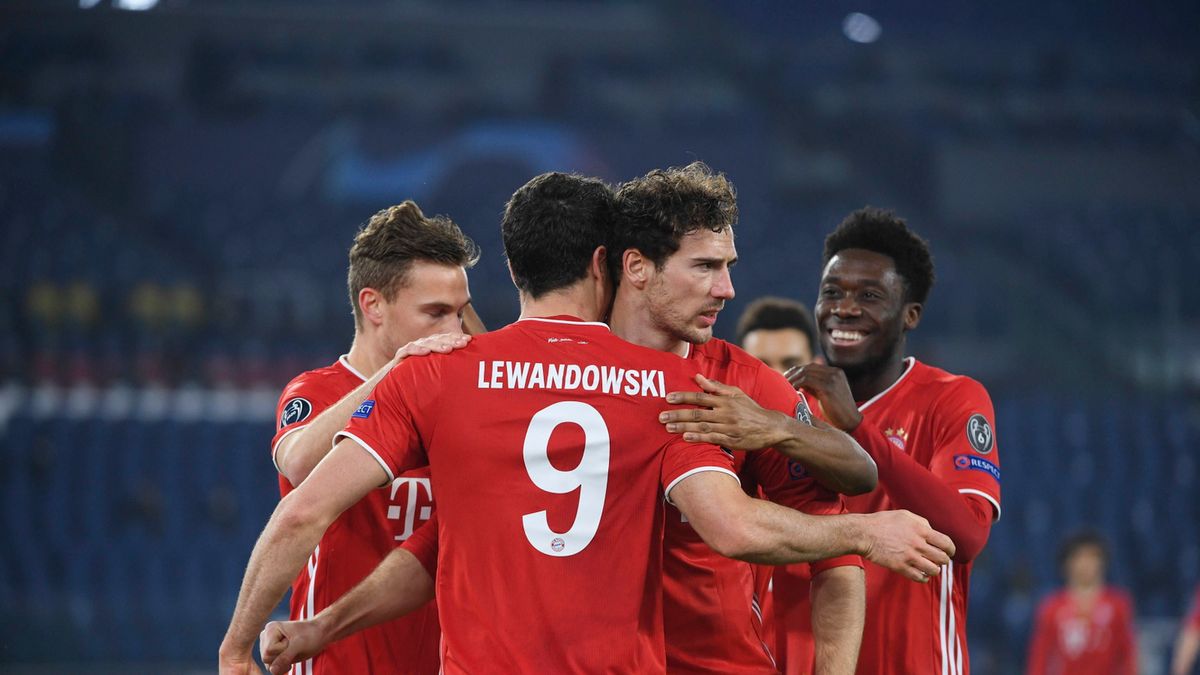 PAP/EPA / MAURIZIO BRAMBATTI/BT / Na zdjęciu: piłkarze Bayernu Monachium