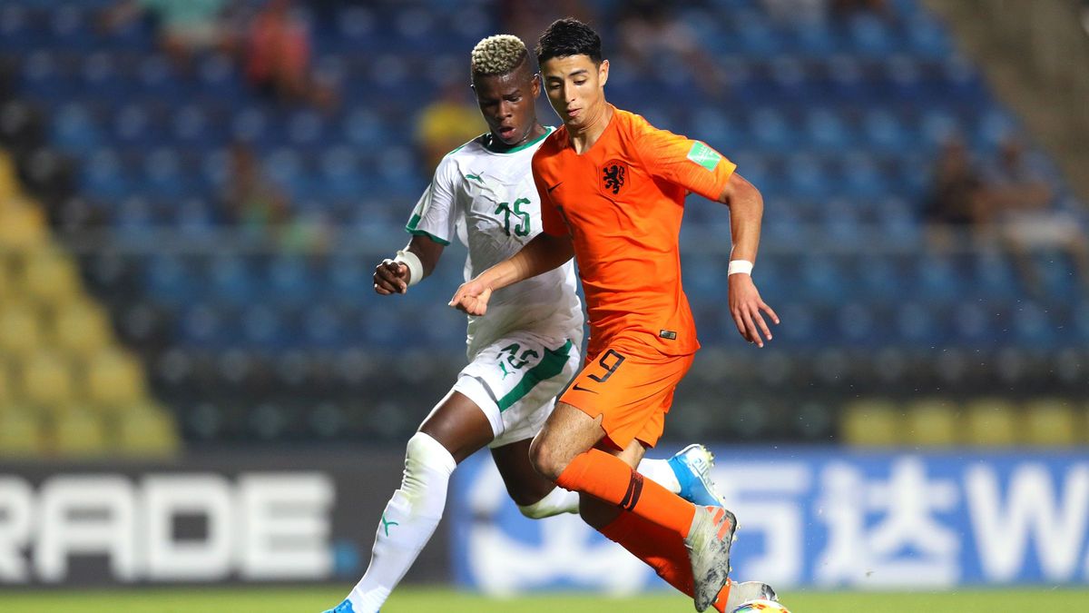 Getty Images / Maddie Meyer  / Na zdjęciu: Mikayil Faye (w białej koszulce)