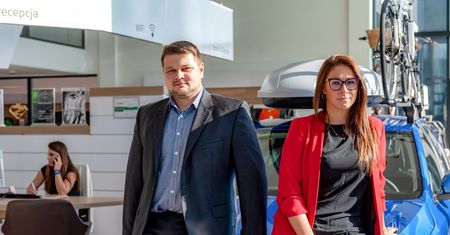 Jaka przyszłość czeka polskie salony samochodowe? Spytaliśmy właścicieli i ekspertów