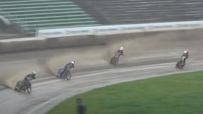 Żużel. Deszczowe ściganie i rzut kostką. Zobacz wszystkie wyścigi Memoriału Rycerzy Speedwaya [WIDEO]