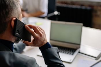 Życzył jej śmierci. Seniorka nagrała rozmowę z oszustem