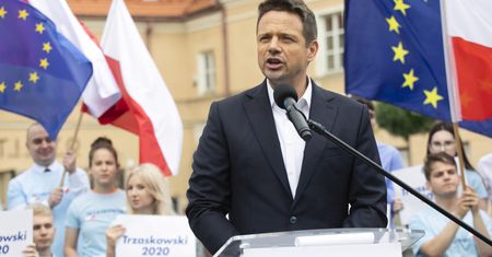 Warszawa. Rafał Trzaskowski znów w trasie. Kryzys pogodowy zażegnany?