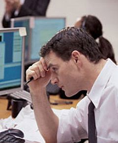 Firmy zatrudniają naukowców na staż