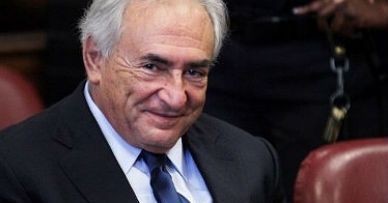 "Zdjęcia nieogolonego polityka w kajdankach to zbrodnia?"