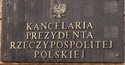 Szokująca liczba aut i pracowników u prezydenta
