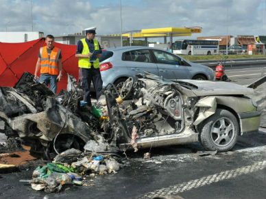 Weekend na drogach: 32 osoby zginęły, prawie 1,5 tys. pijanych kierowców