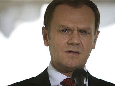 Partie nadal z dotacjami; Tusk: nikczemna hipokryzja