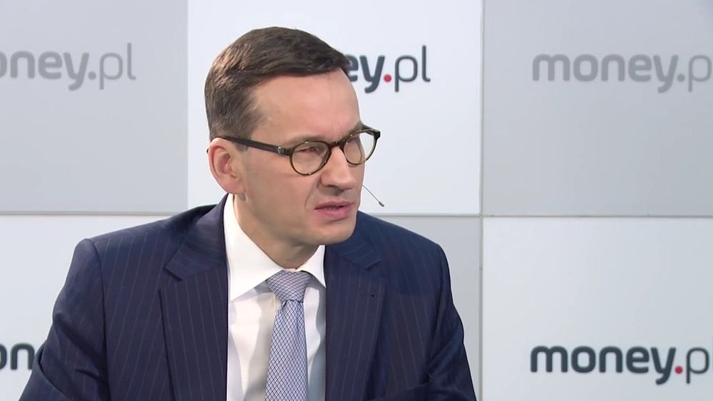 - To prawo musi wejść do serc i umysłów naszych kochanych urzędników - powiedział wicepremier.