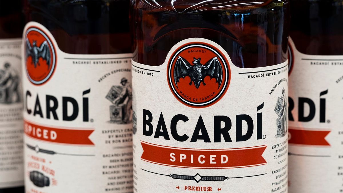 Coca-Cola stawia na papier, Bacardi na rośliny. Oto ich nowe biodegradowalne butelki 1