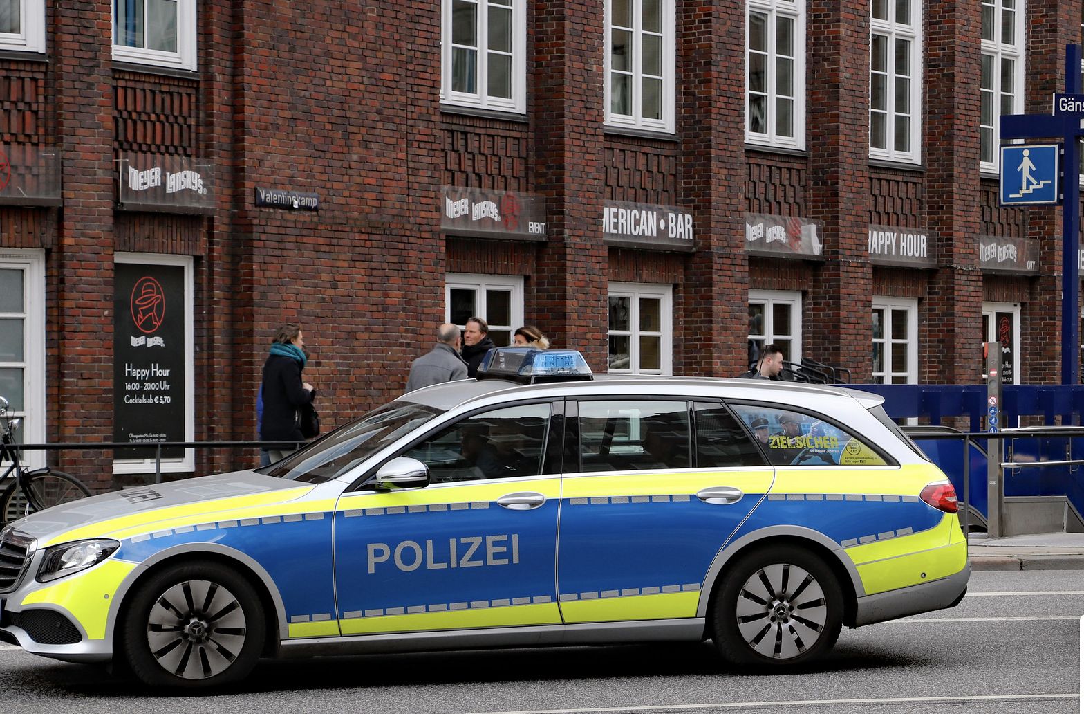 wiadomości,aktualności,WP Wiadomości Uczeń zaatakował nauczycielkę nożem w Essen