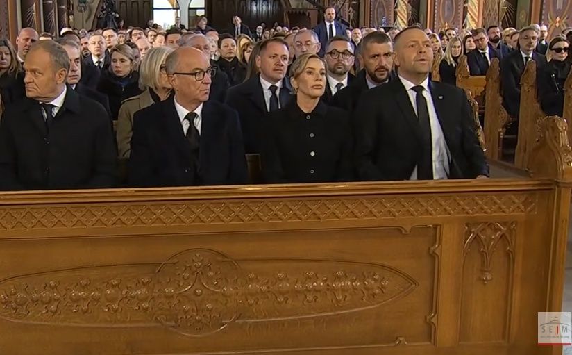 Karol Nawrocki na pogrzebie Łukasza Litewki