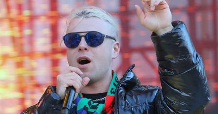 Skolim zarabia na koncertach nawet MILION złotych miesięcznie! A to jeszcze nie wszystkie źródła dochodu. Taki to pożyje?