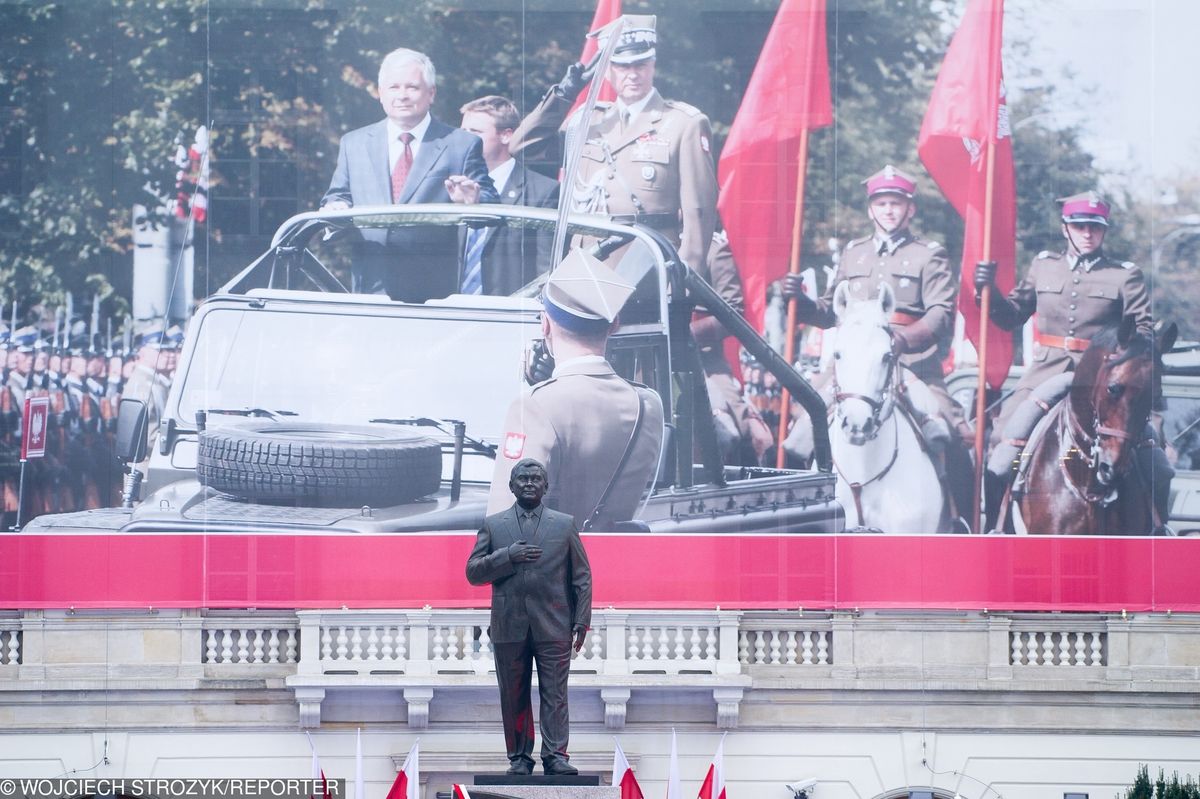 Uroczyste odsłonięcie pomnika Lecha Kaczyńskiego. Przemówienia prezydenta i prezesa PiS
