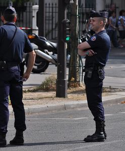 Godzina policyjna we Francji. Miasta podejmują stanowcze kroki