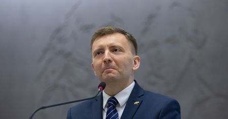 Schreiber o nadmiarowych zyskach spółek energetycznych. "Mogą sięgnąć kilkudziesięciu miliardów złotych"
