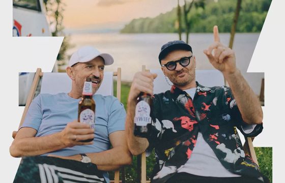Żywiec w nowej kampanii stawia na podróże po Polsce. Z Chabiorem i „Jankesem”