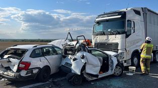 Karambol na drodze ekspresowej S19. Zderzyły się cztery pojazdy, trzy osoby zostały ranne